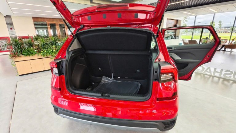 Skoda Kushaq New - Ảnh 7